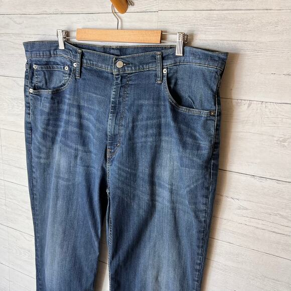 Levis Jeans Mens Size 44 X 36 Medium Wash 559 Relaxed Straight Leg Cotton Blend - Picture 6 of 16